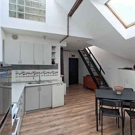 Urbannest-augustianska 4